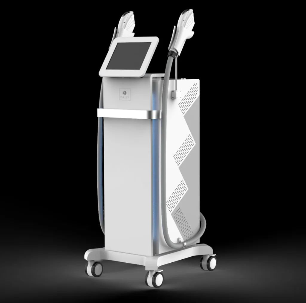 DAISY本体を斜めから見たスタジオ撮影。ハンドピースとタッチスクリーン